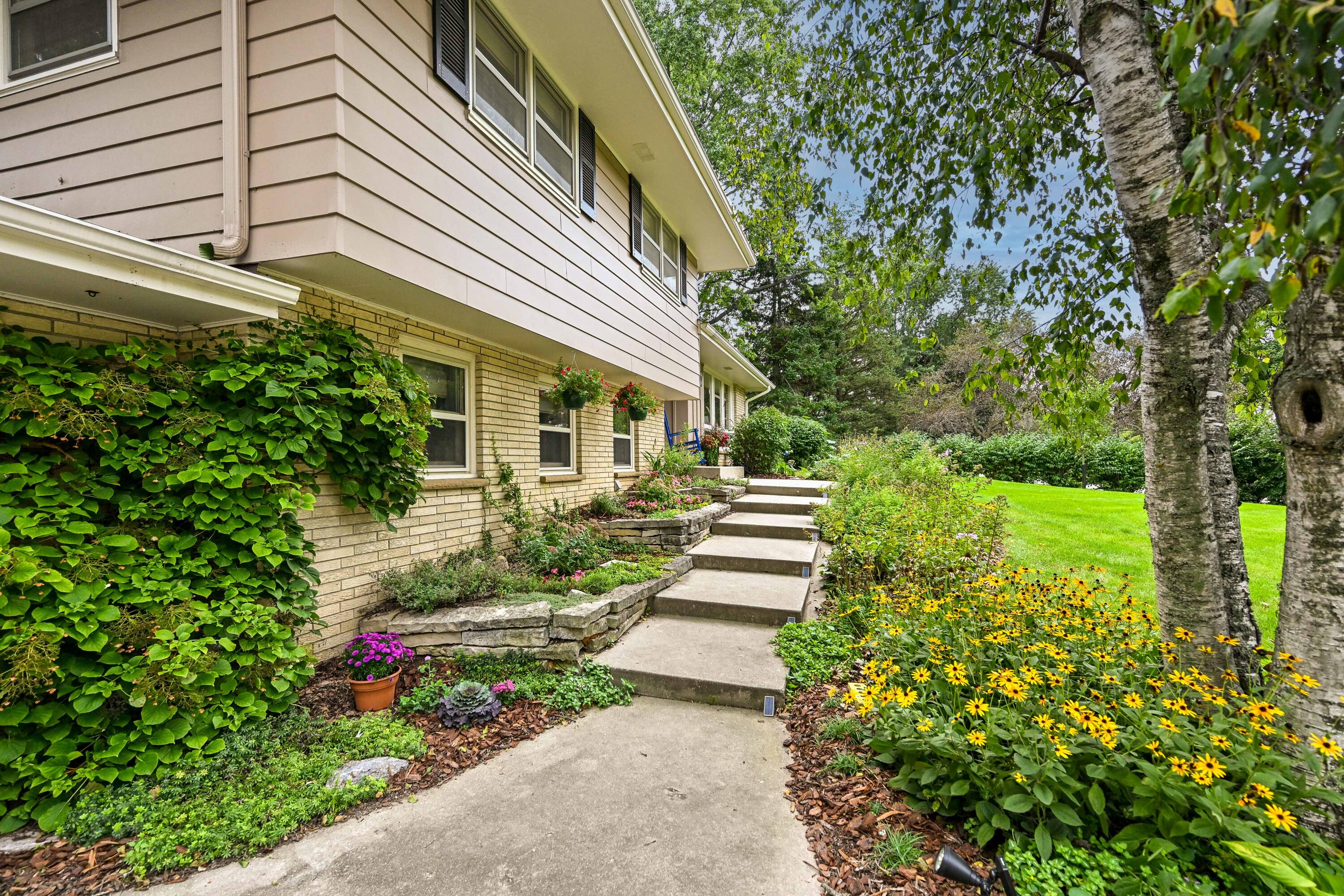Beautifully Landscaped Walkway