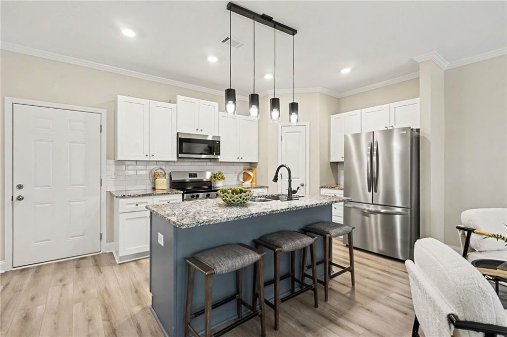 181 Dewey Road Lilburn, GA 30047 - Photo 7 of 28
