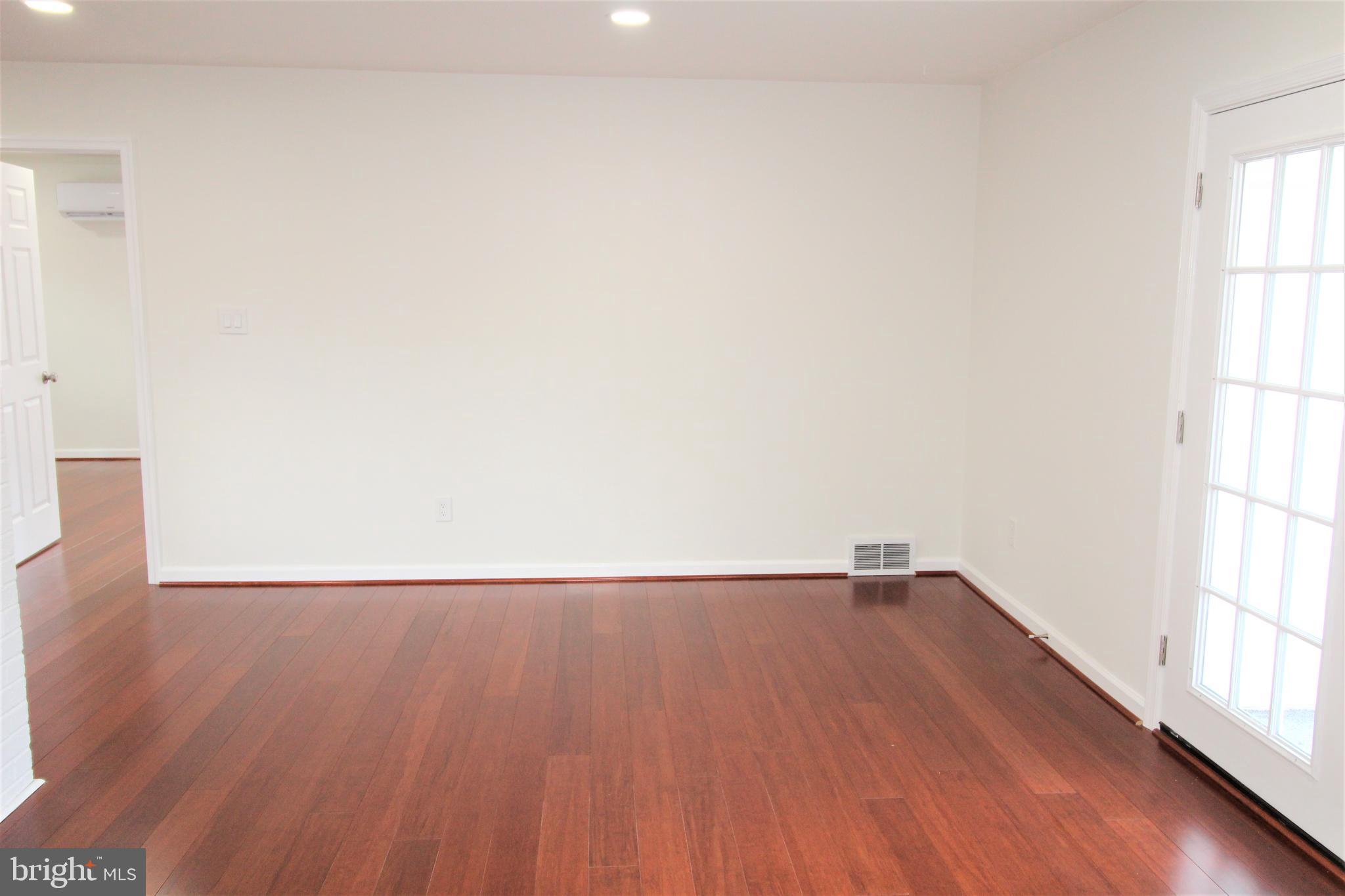 6101 Ashley Place Springfield, VA 22150 - Photo 22 of 33 Gallery Image 22
