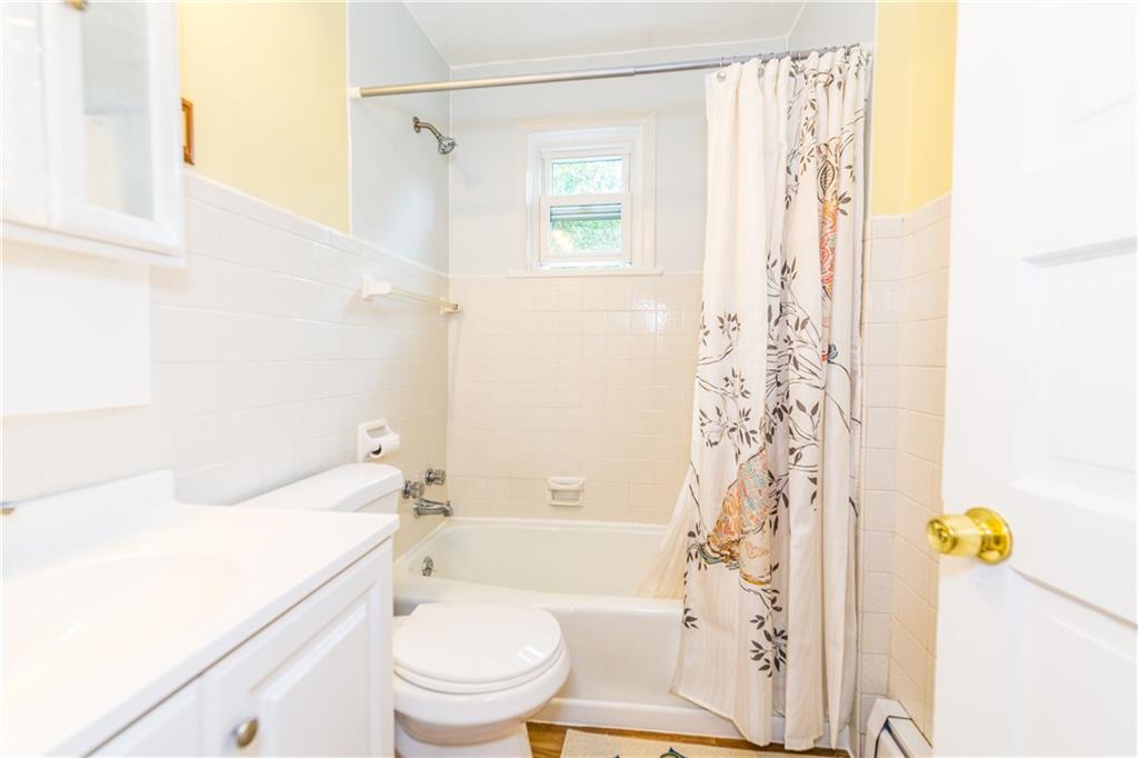 120 Park Road Ambridge, PA 15003 - Photo 17 of 25 Full Bathroom
