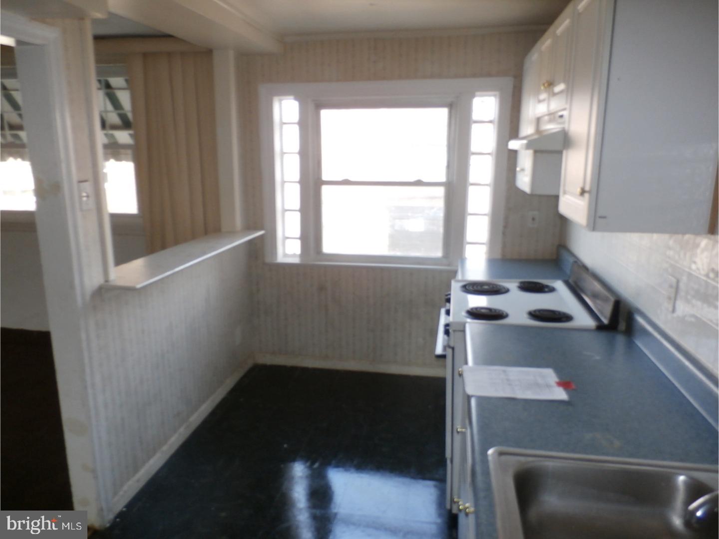 7564 Greenhill Road Philadelphia, PA 19151 - Photo 8 of 25 Kitchen