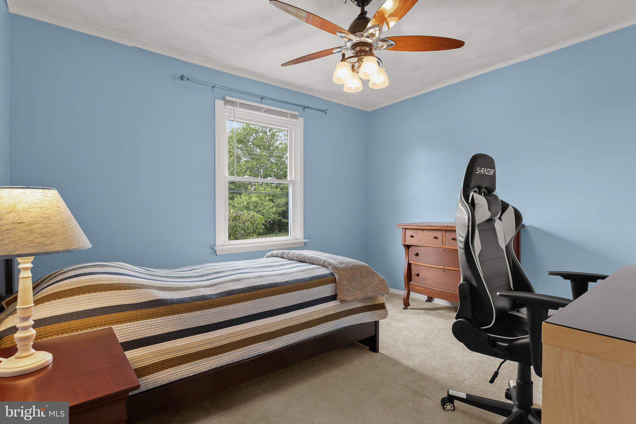 818 Uniontown Road Westminster, MD 21158 - Photo 19 of 38 Bedroom