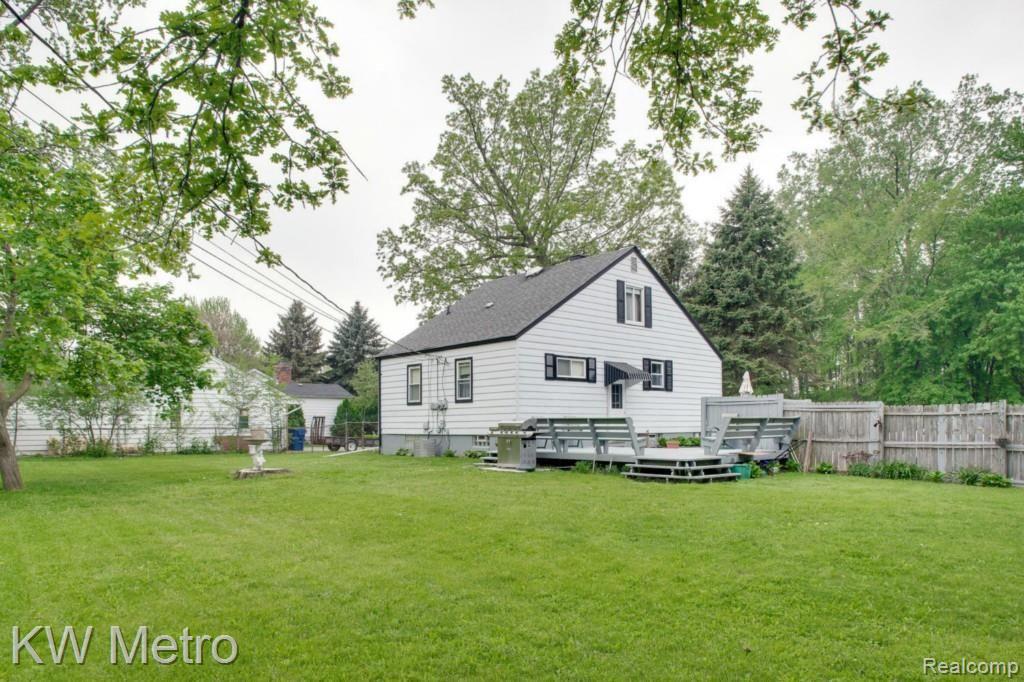 3361 Culbertson Avenue Rochester Hills, MI 48307 - Photo 19 of 25