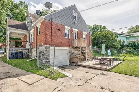 $195,000 | 1176 East 77th Terrace, Kansas City, MO 64131