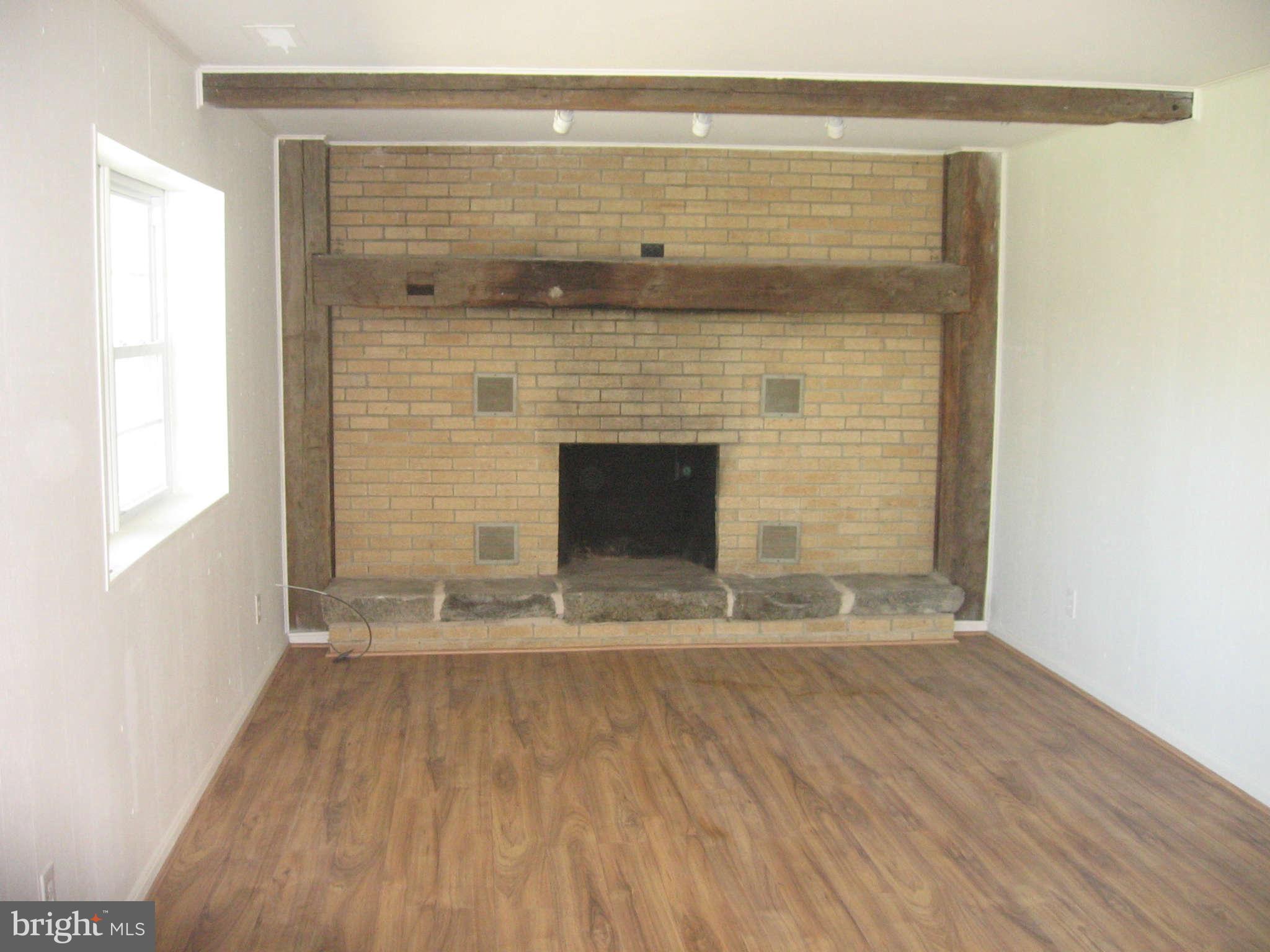 946 Liberty Grove Road Conowingo, MD 21918 - Photo 7 of 22 Living Room