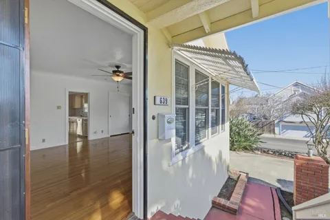 $915,000 | 639 East 5th Street, Benicia, CA 94510