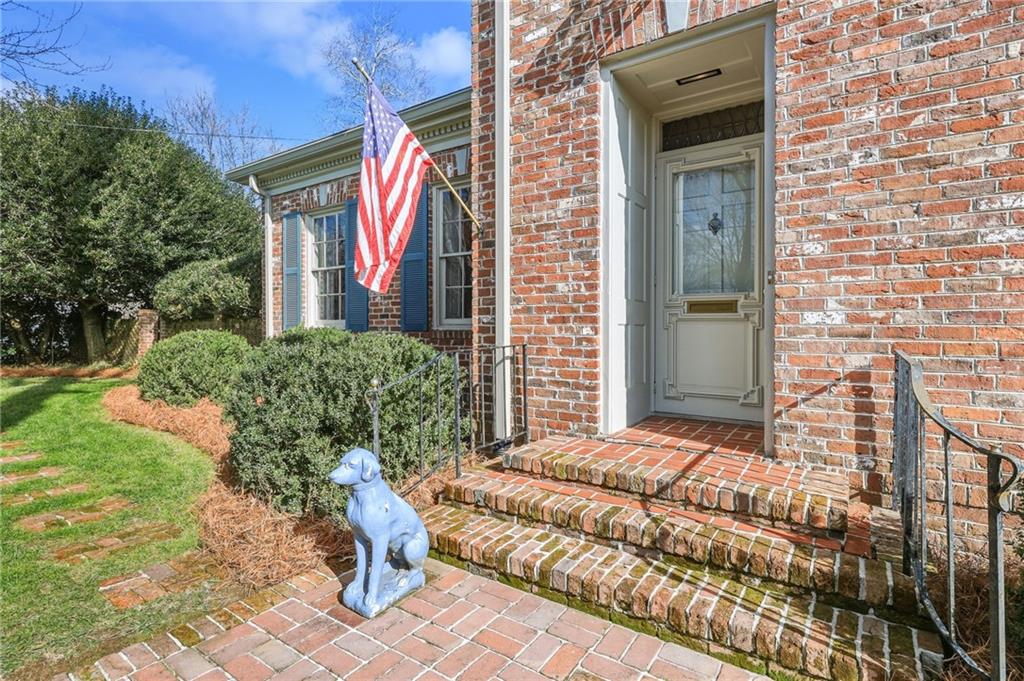 1606 Riverside Drive Gainesville, GA 30501 - Photo 6 of 55