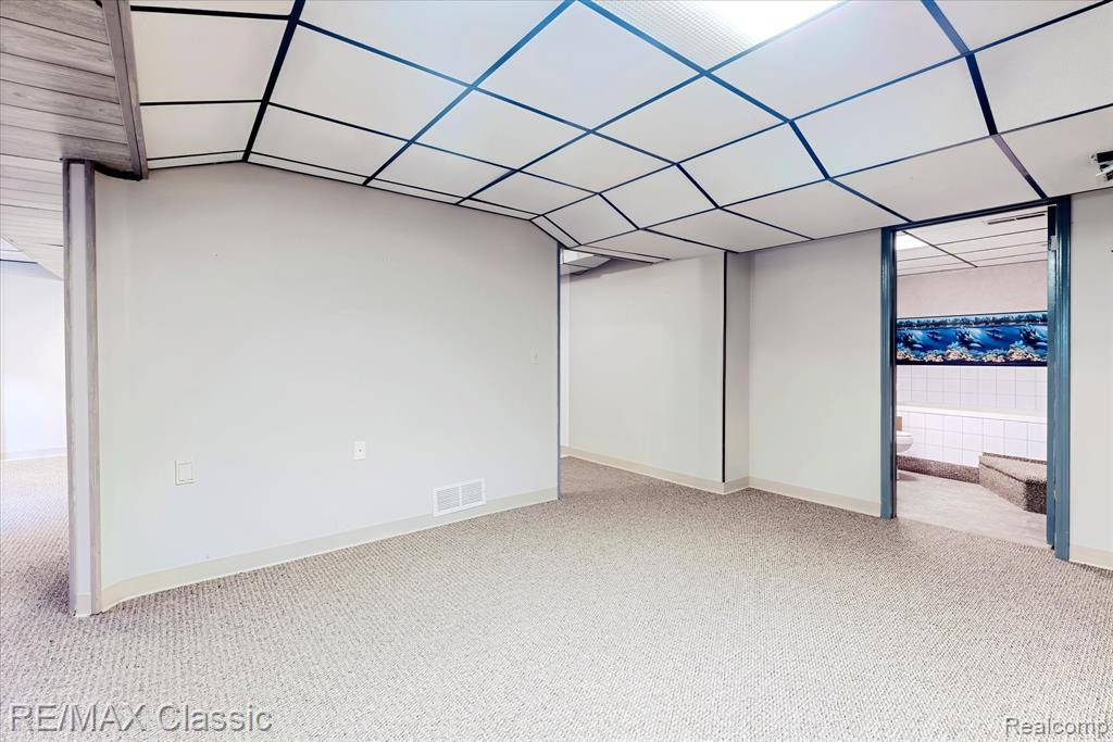 9039 Lake E Road, Unit 45 Clarkston, MI 48348 - Photo 35 of 53