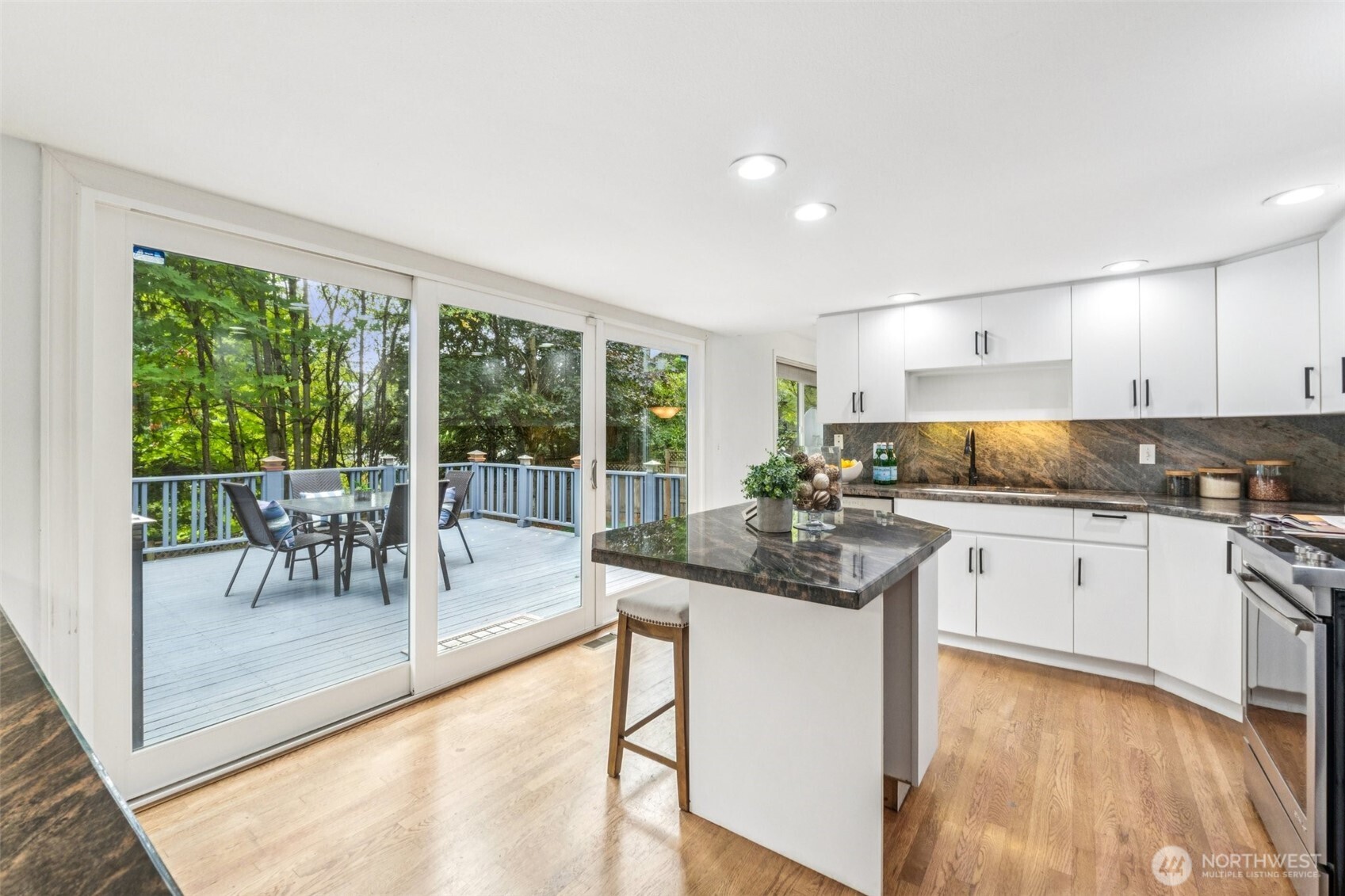 330 221st Street Southeast Bothell, WA 98021 - Photo 13 of 35