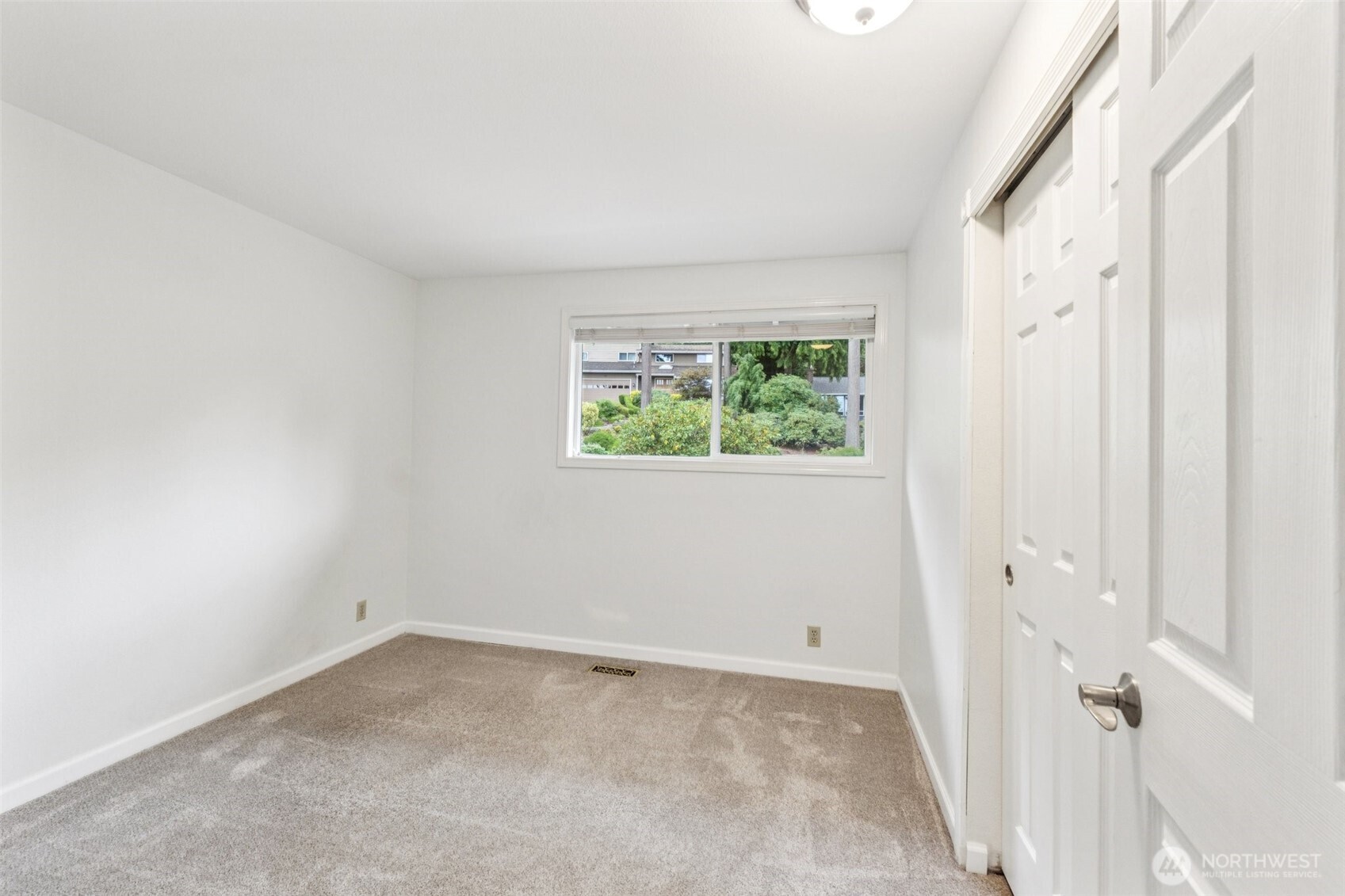 330 221st Street Southeast Bothell, WA 98021 - Photo 22 of 35