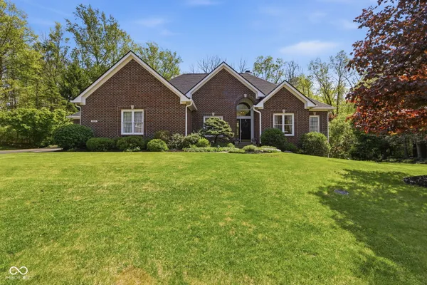 $750,000 | 8839 Summer Estate Drive, Indianapolis, IN 46256