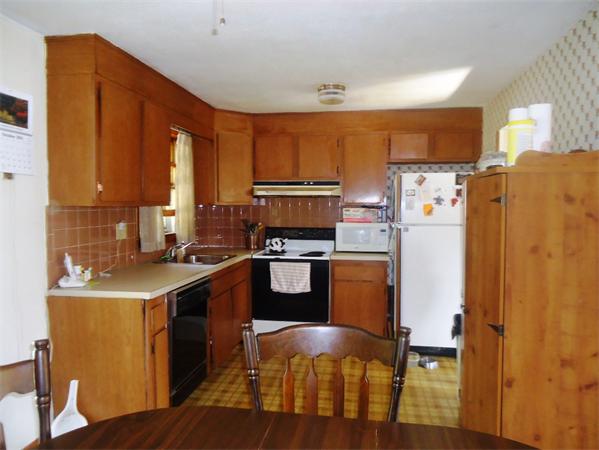 12 Gettysburg Road Woburn, MA 01801 - Photo 4 of 4 Gallery Image 4