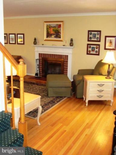 8225 Burnley Road Towson, MD 21204 - Photo 3 of 21 Living Room