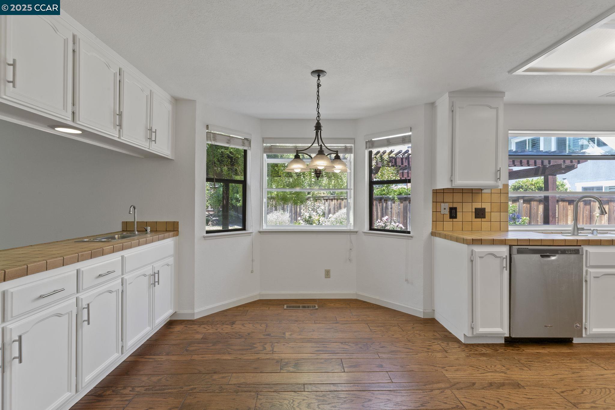 332 Cameron Circle San Ramon, CA 94583 - Photo 12 of 60