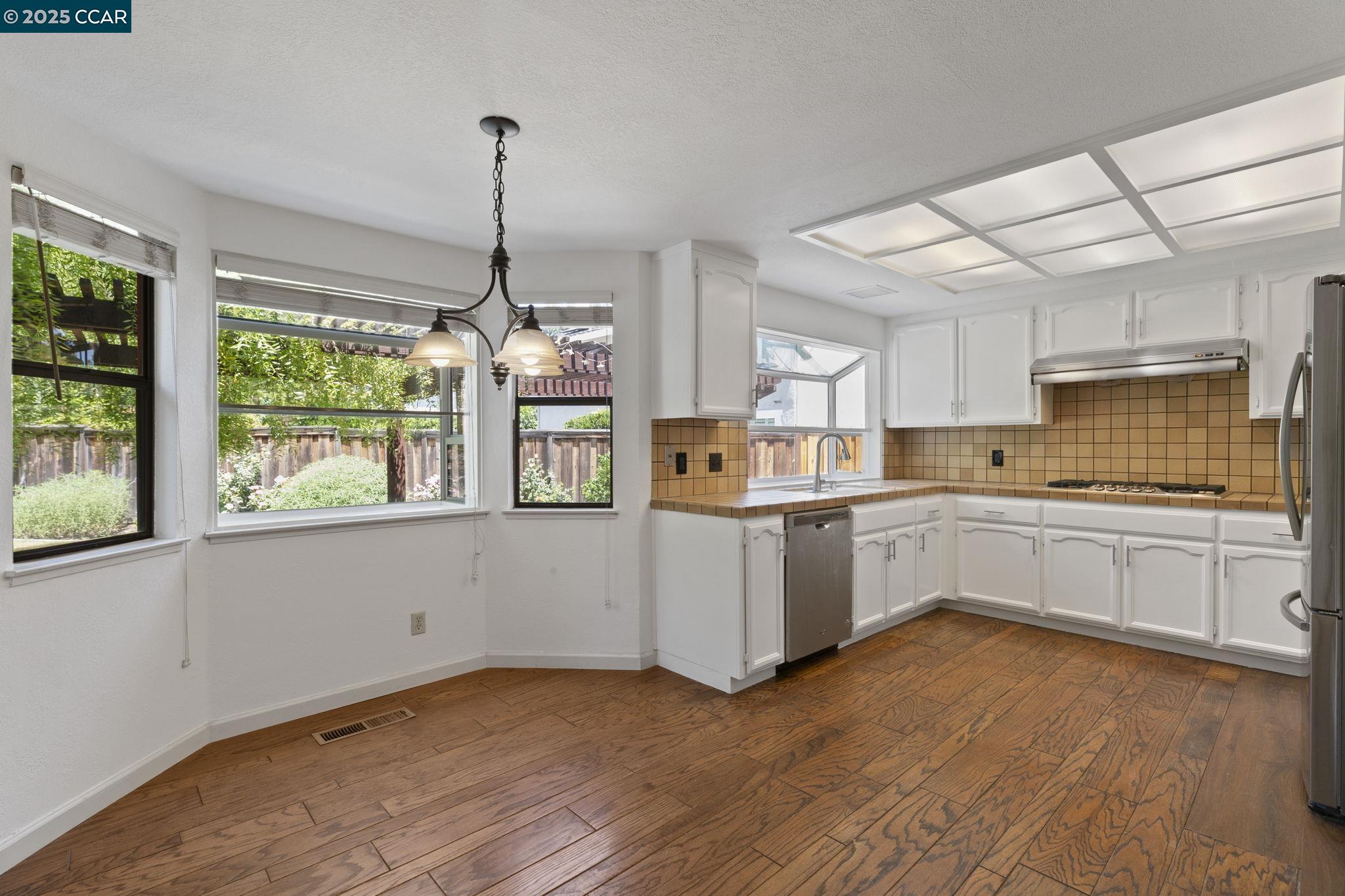 332 Cameron Circle San Ramon, CA 94583 - Photo 13 of 60