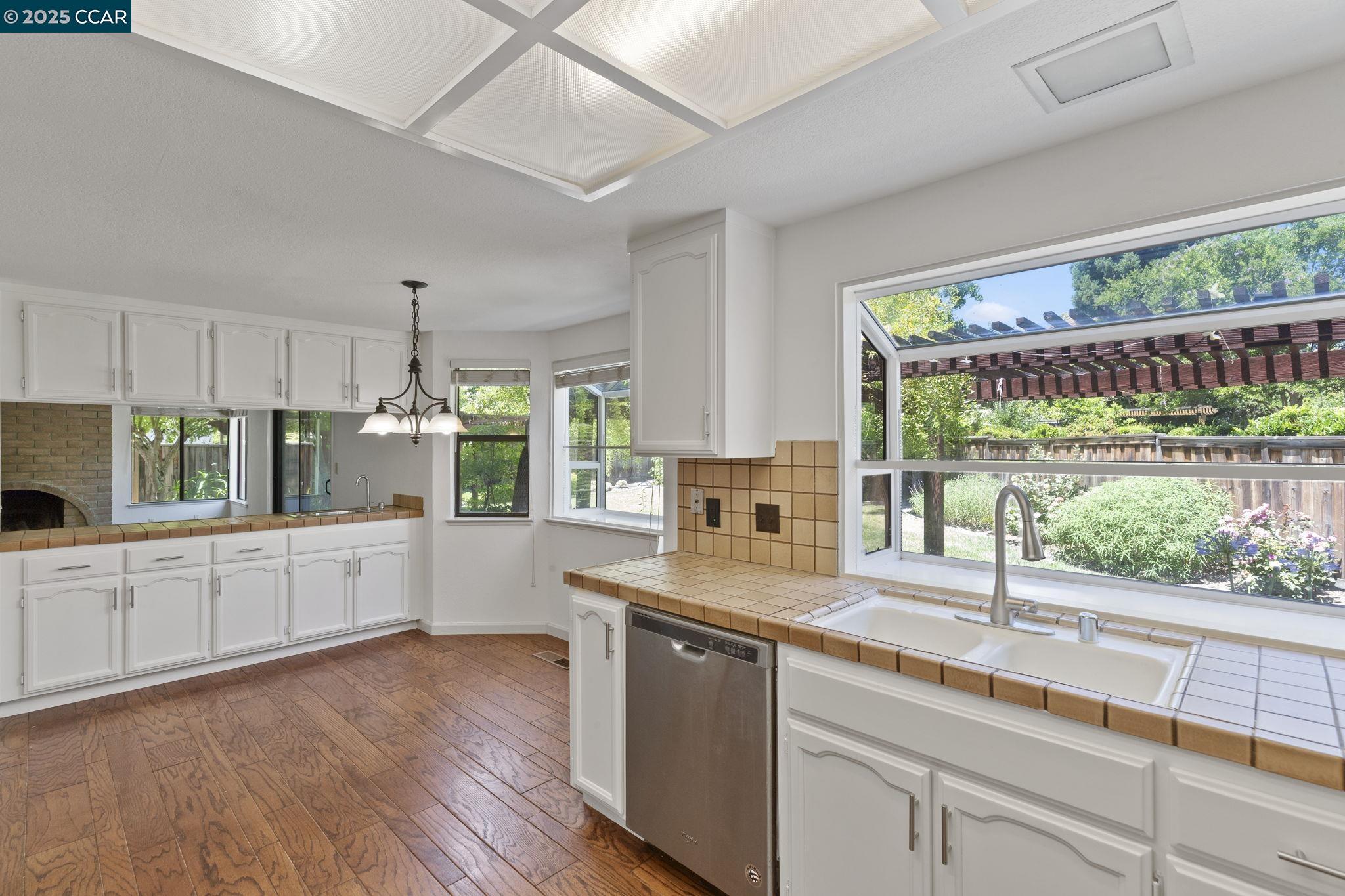 332 Cameron Circle San Ramon, CA 94583 - Photo 17 of 60