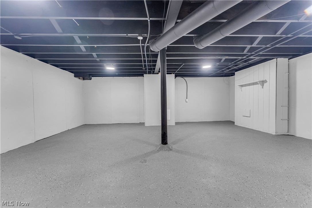 1000 Pennfield Road Cleveland, OH 44121 - Photo 30 of 34 View of basement