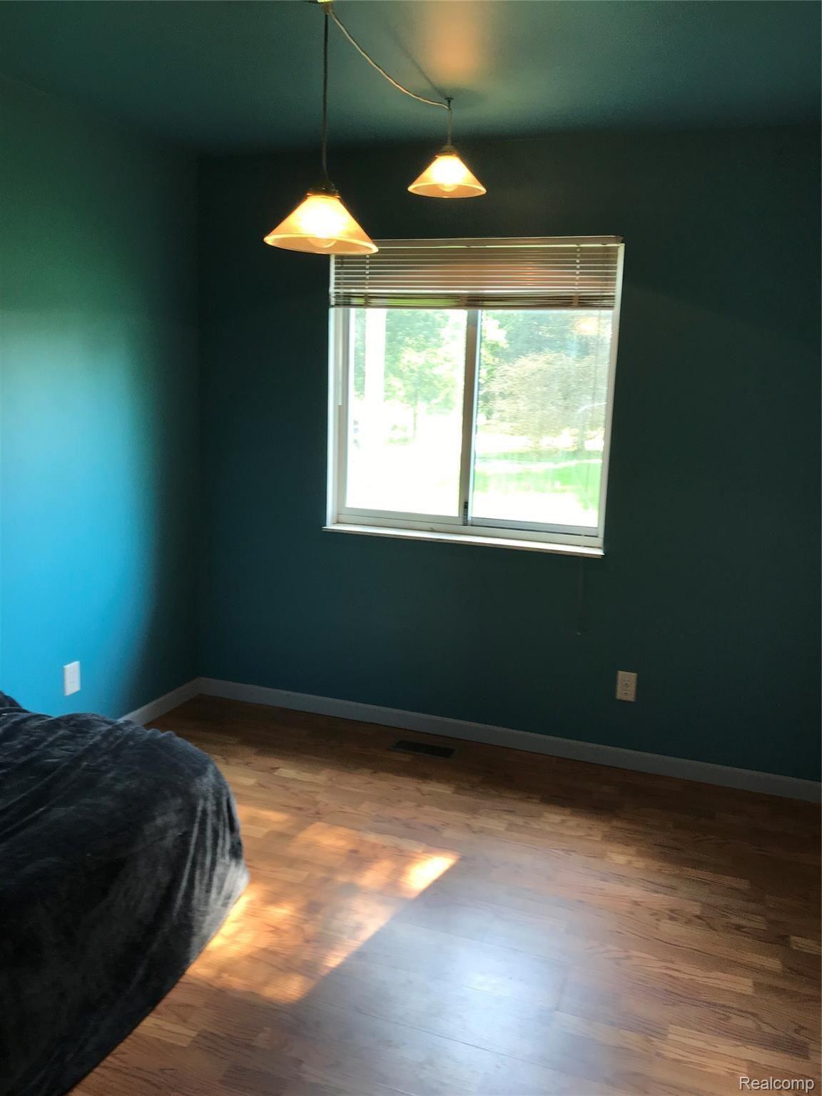 7044 Henderson Road Goodrich, MI 48438 - Photo 23 of 27 3rd bedroom