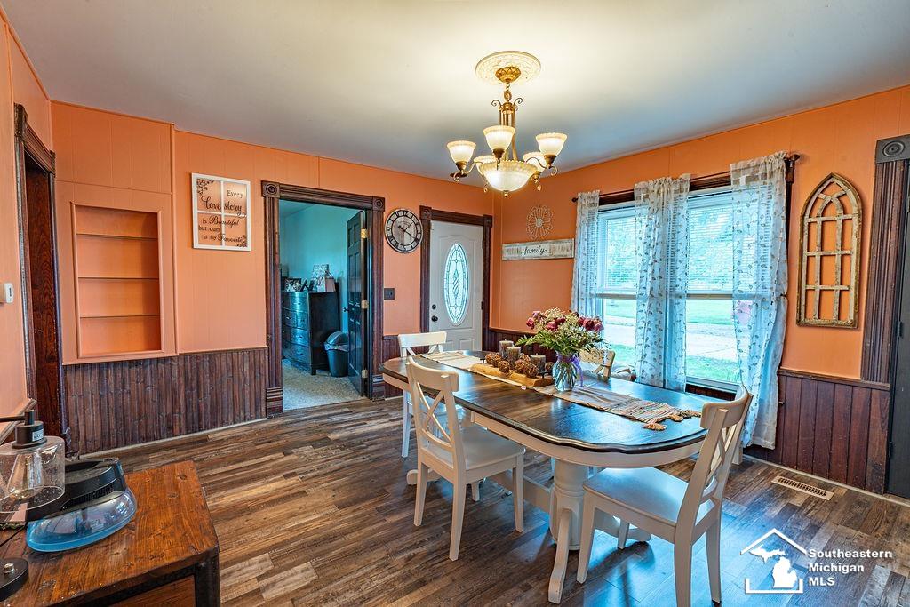 1584 East Newburg Road Carleton, MI 48117 - Photo 24 of 36 50208815-5ea48194-1d54-4ef0-a20a-97dd14f8cd58.JPG