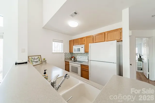 $393,700 | 17919 Kings Point Drive, Unit C, Cornelius, NC 28031