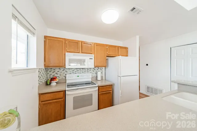 $393,700 | 17919 Kings Point Drive, Unit C, Cornelius, NC 28031