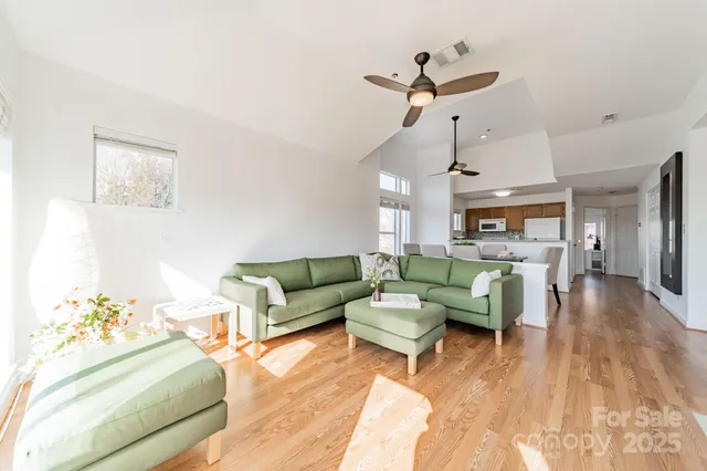 $393,700 | 17919 Kings Point Drive, Unit C, Cornelius, NC 28031