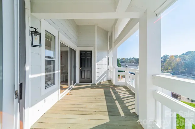 $393,700 | 17919 Kings Point Drive, Unit C, Cornelius, NC 28031