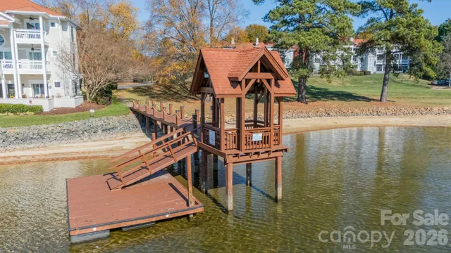 $393,700 | 17919 Kings Point Drive, Unit C, Cornelius, NC 28031