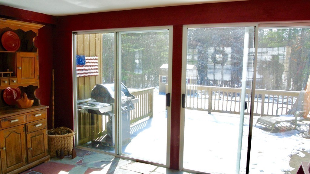 623 Townsend Road Groton, MA 01450 - Photo 5 of 29