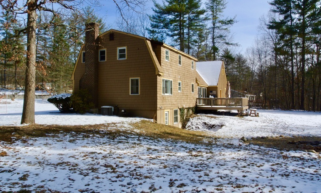 623 Townsend Road Groton, MA 01450 - Photo 7 of 29