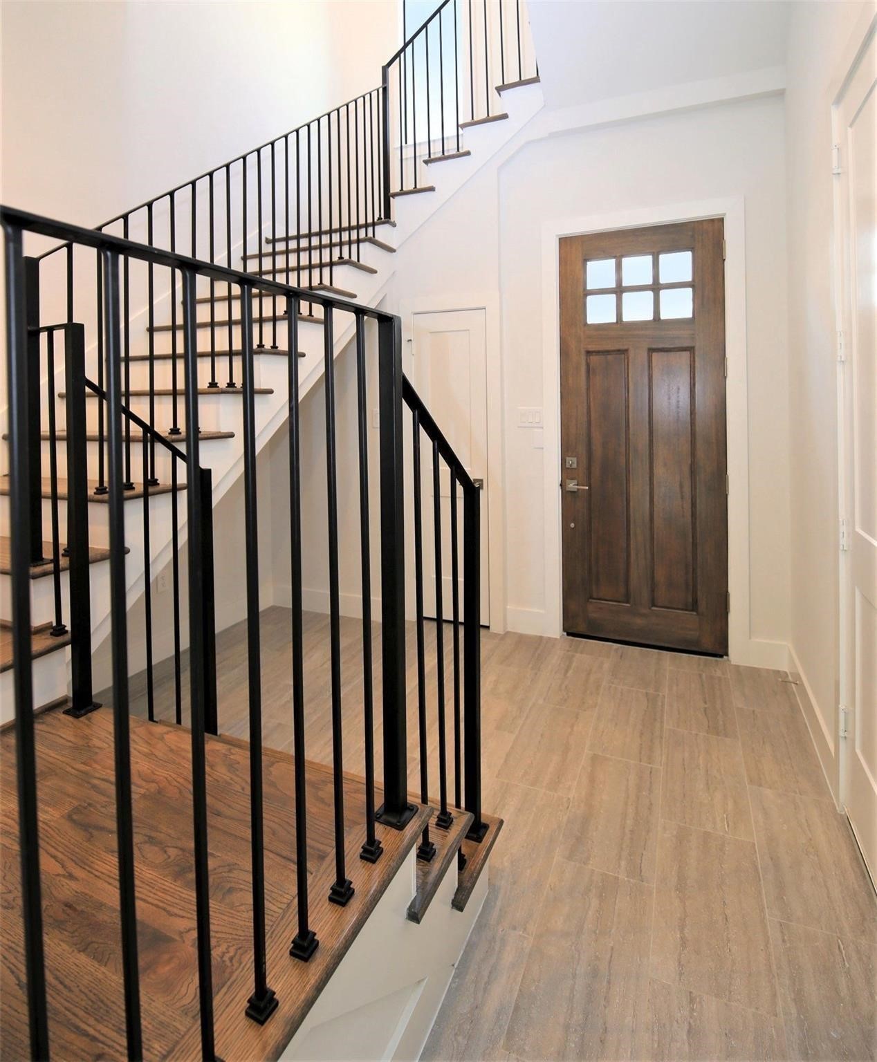 816 West 22nd Street Houston, TX 77008 - Photo 3 of 19