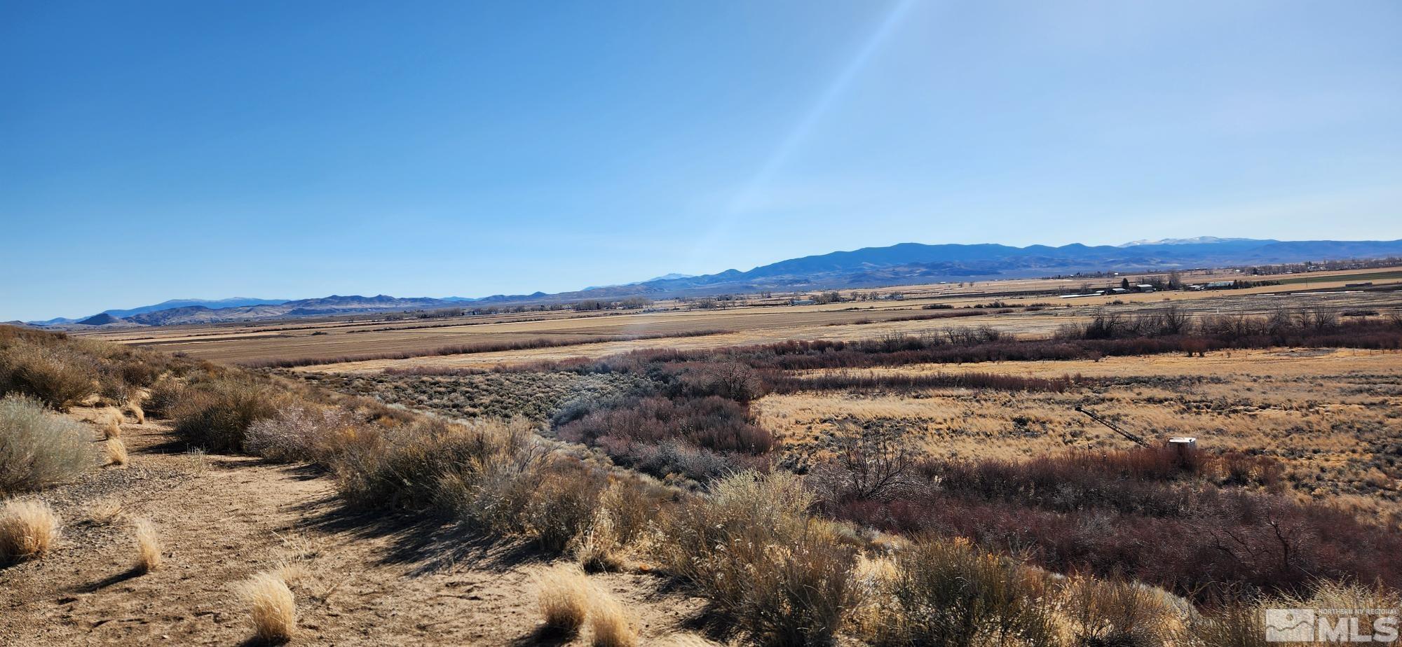 253 Artist View Road Wellington, NV 89444 - Photo 2 of 20 a view of an ocean and beach