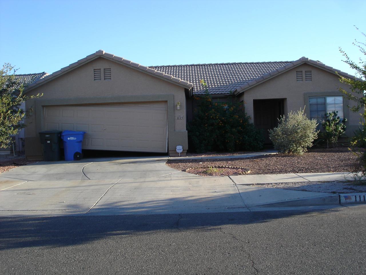 1113 West Maldonado Road Phoenix, AZ 85041 - Photo 1 of 10 Front view