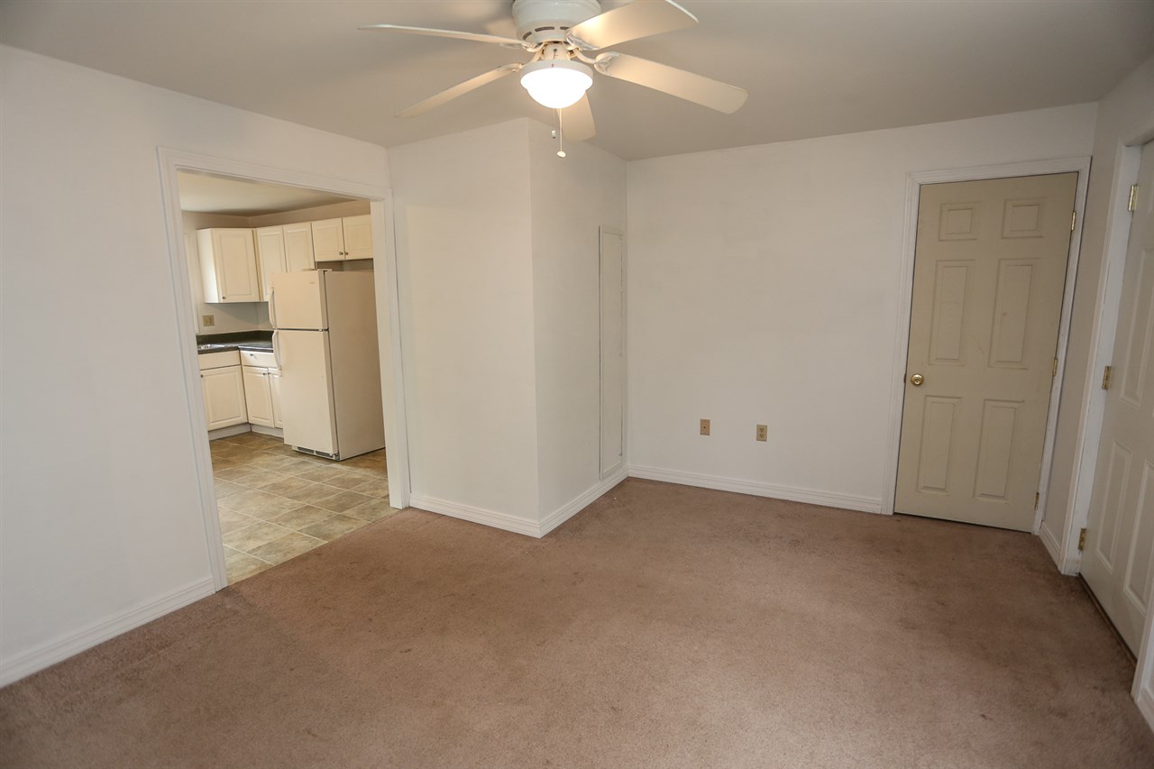 426 Fremont Road Chester, NH 03036 - Photo 10 of 21