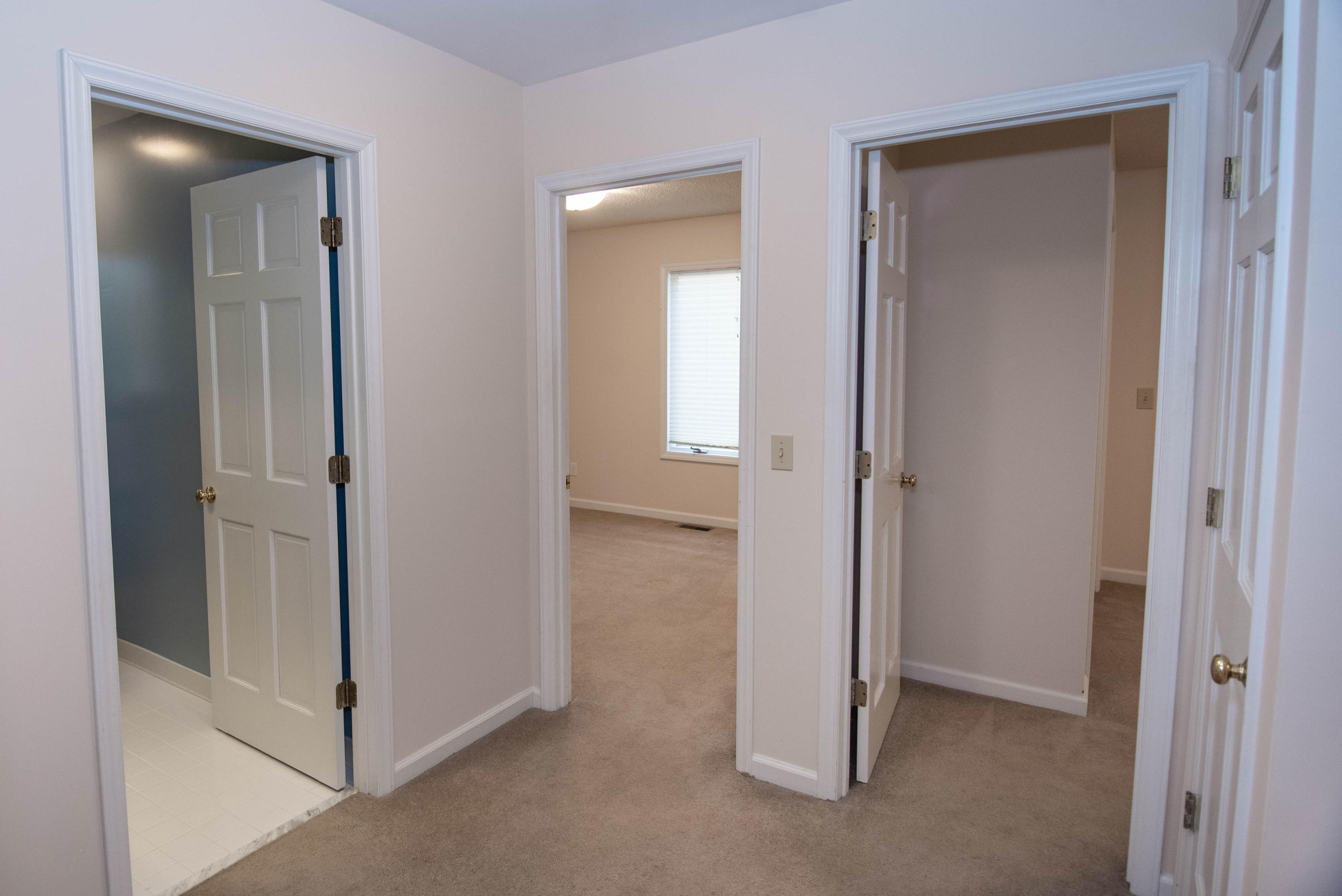 5308 McCall Road Rincon, GA 31326 - Photo 21 of 35 First floor hallway