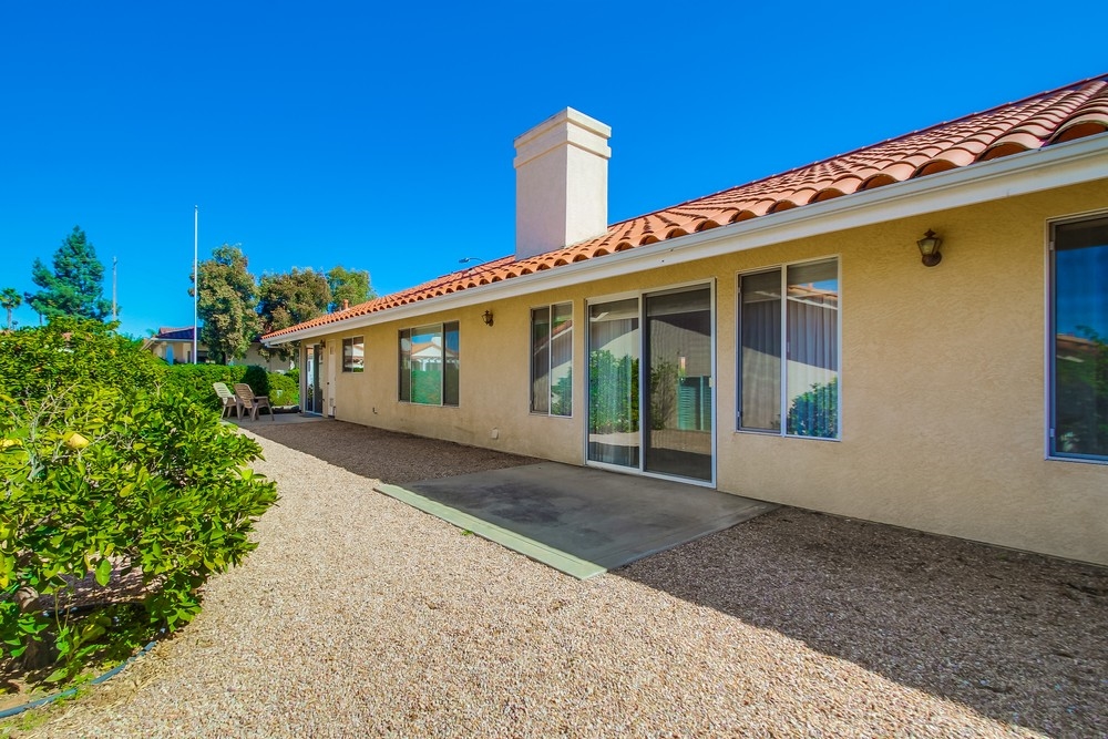 933 Ridge Heights Drive Fallbrook, CA 92028 - Photo 15 of 25