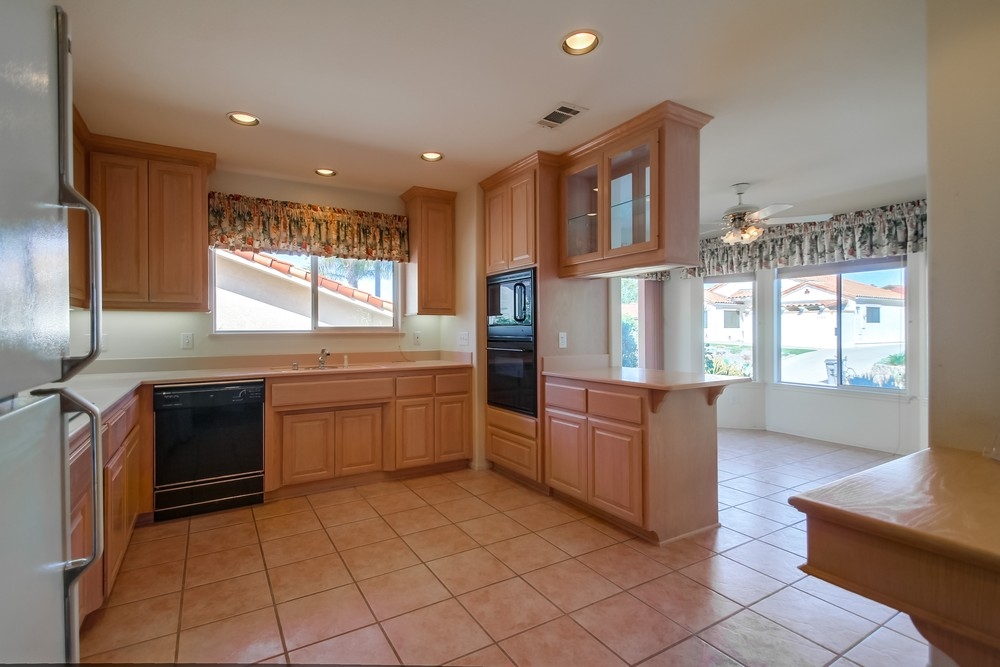 933 Ridge Heights Drive Fallbrook, CA 92028 - Photo 3 of 25