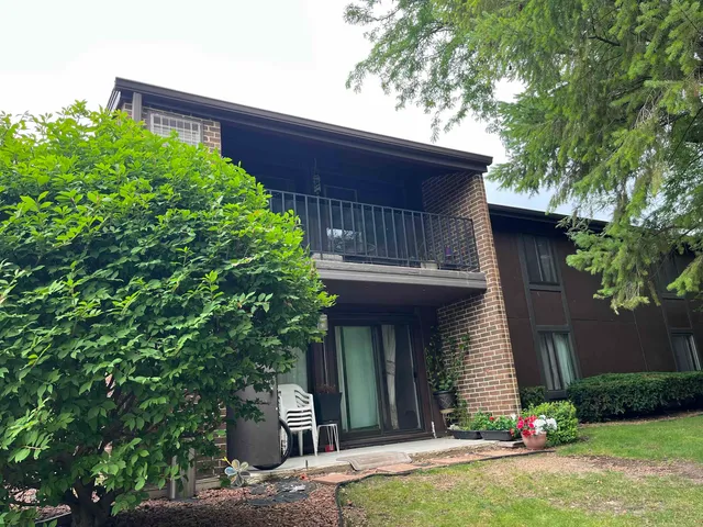 $285,900 | 3114 Creekview Drive, Unit 3, Middleton, WI 53562