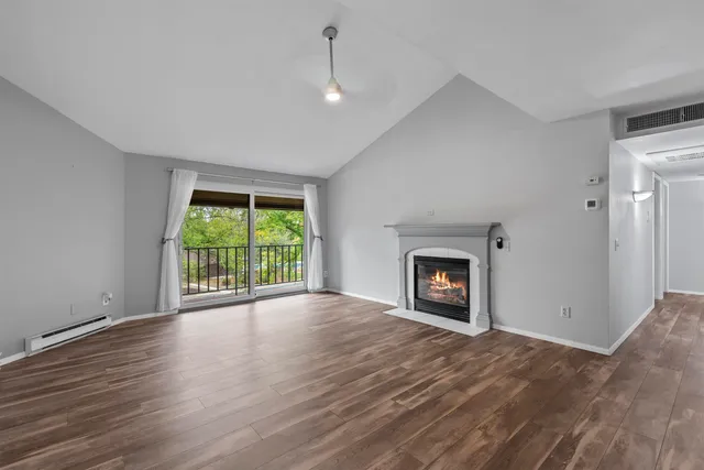 $285,900 | 3114 Creekview Drive, Unit 3, Middleton, WI 53562