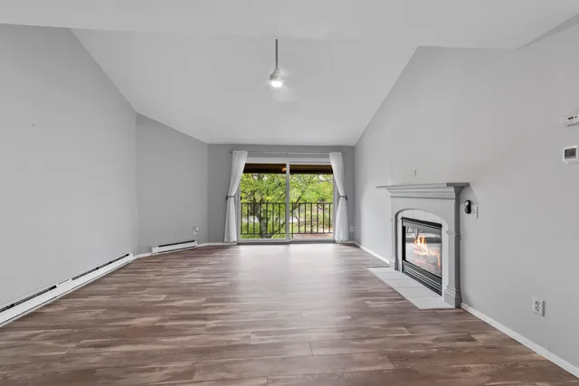 $285,900 | 3114 Creekview Drive, Unit 3, Middleton, WI 53562