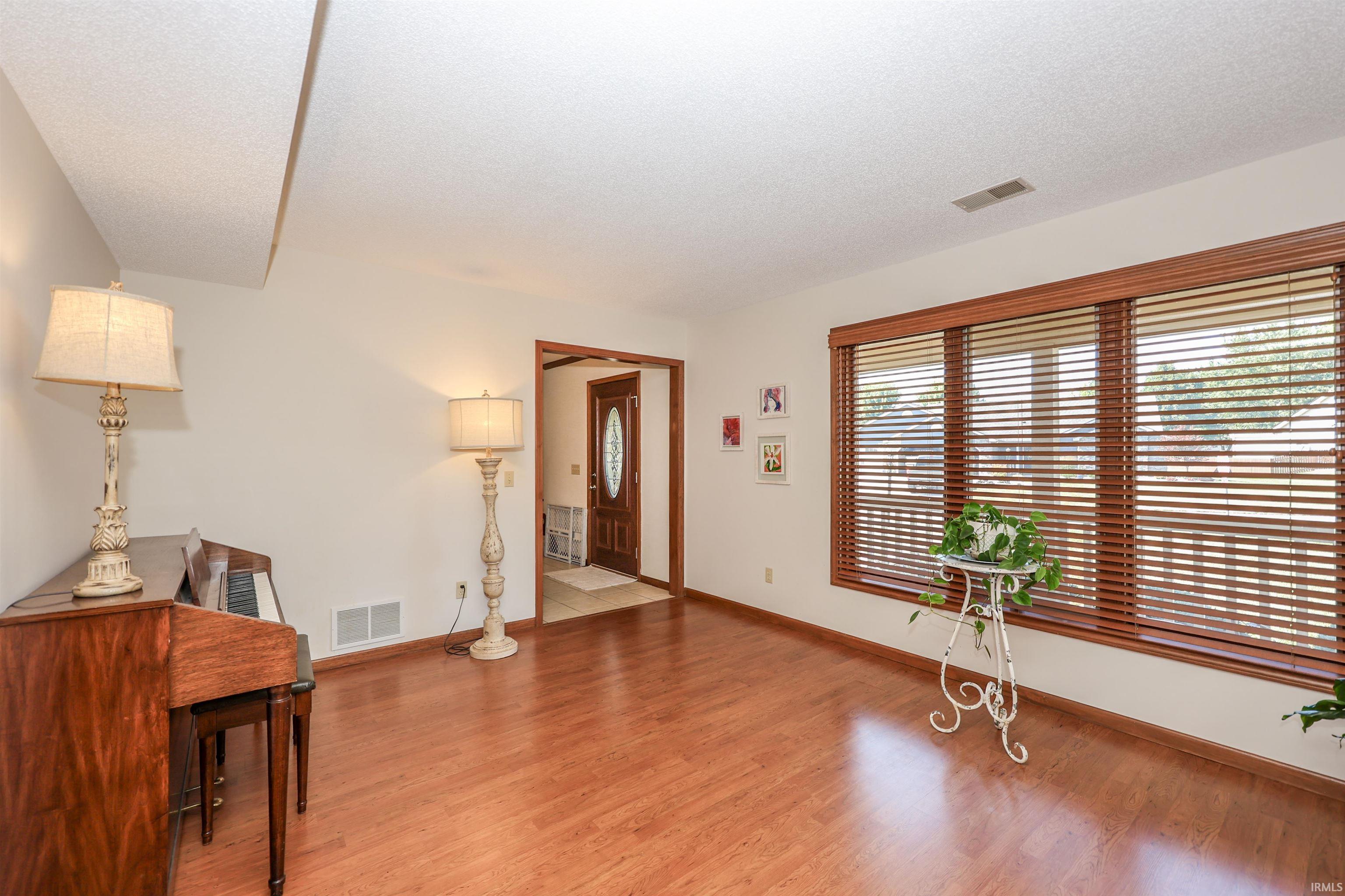 9636 Trading Post Road Leo, IN 46765 - Photo 6 of 40 Gallery Image 6