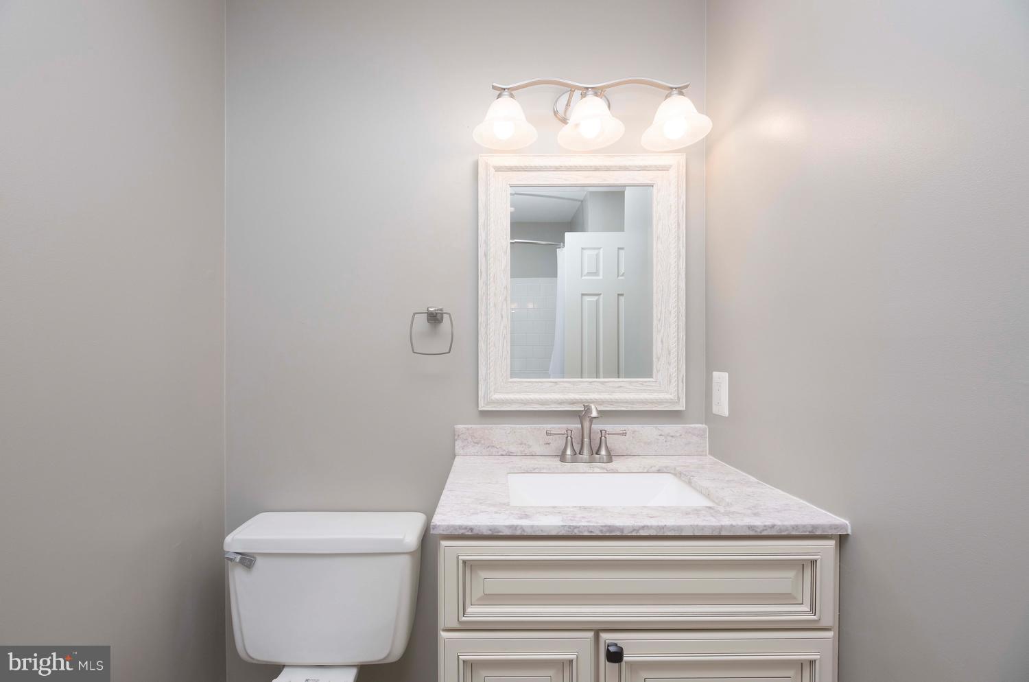 2901 Marsala Court Woodbridge, VA 22192 - Photo 12 of 30 Updated upstairs full bathroom