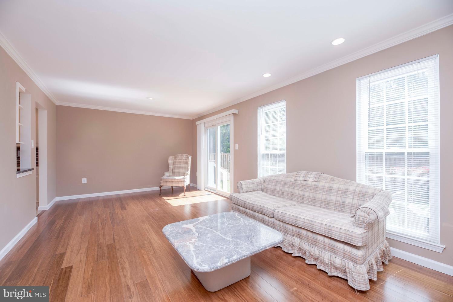 2901 Marsala Court Woodbridge, VA 22192 - Photo 8 of 30 New Windows, Sliding Glass Door, Crown Molding