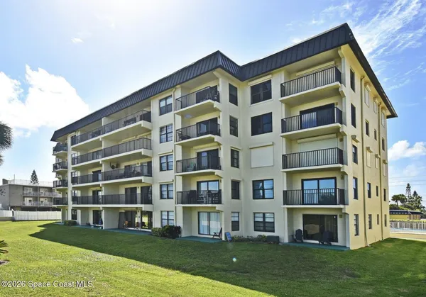 a view of a large building