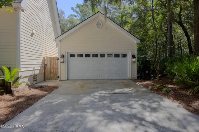 $642,500 | 60 Old Sawmill Drive, Bluffton, SC 29910