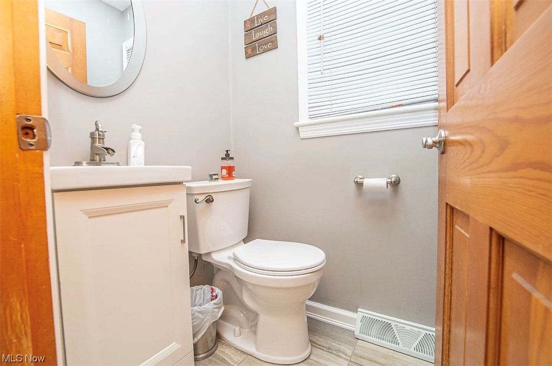 47 Mistletoe Road Niles, OH 44446 - Photo 12 of 35 Gallery Image 12