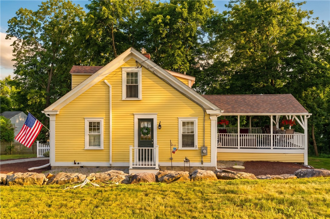 44 Old Great Road North Smithfield, RI 02896 - Photo 3 of 41
