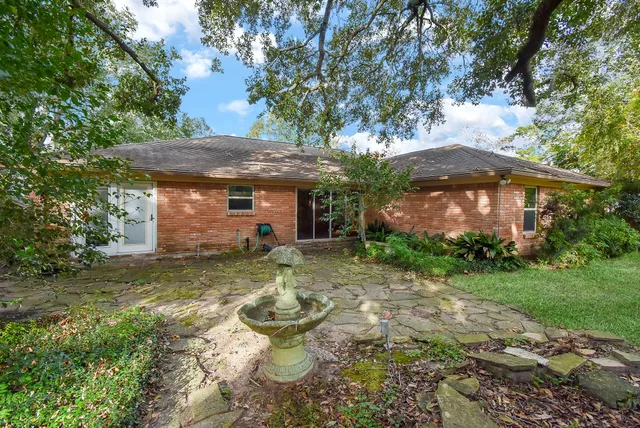 $340,000 | 4721 Briarbend Drive, Houston, TX 77035