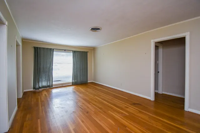 $340,000 | 4721 Briarbend Drive, Houston, TX 77035