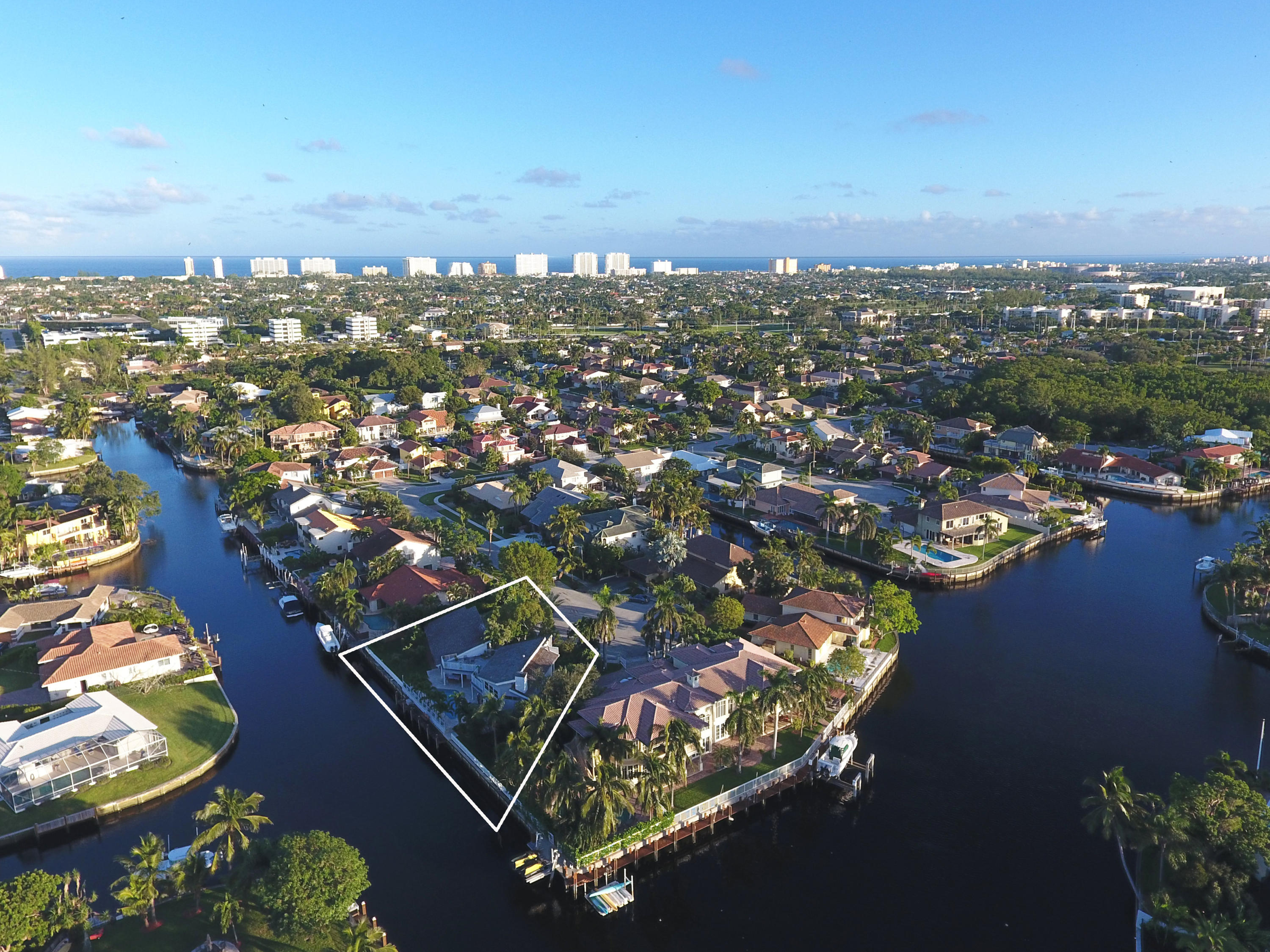 581 Southwest 15th Street Boca Raton, FL 33432 - Photo 52 of 59 60__581_sw_15th_st_boca_photo_by_Supreme